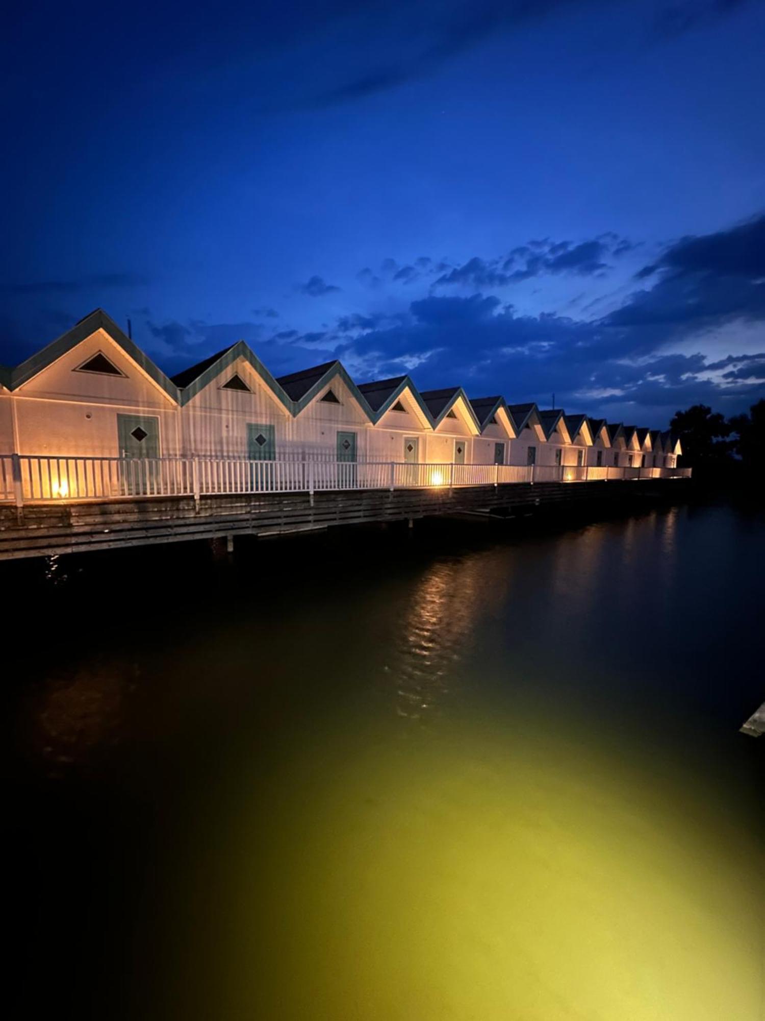 Haus Am See Neusiedl am See Esterno foto